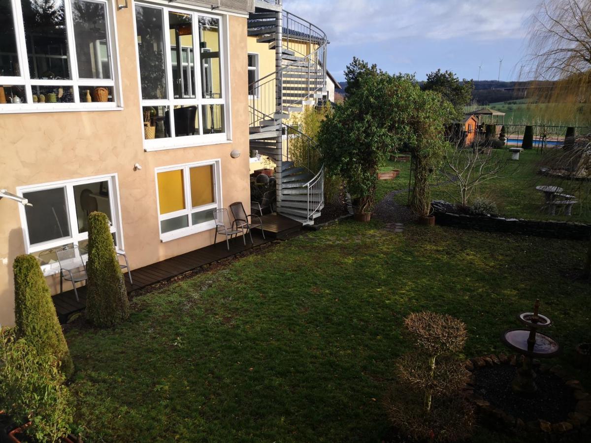 Tunsdorf Landhotel Saar-Mosel מראה חיצוני תמונה