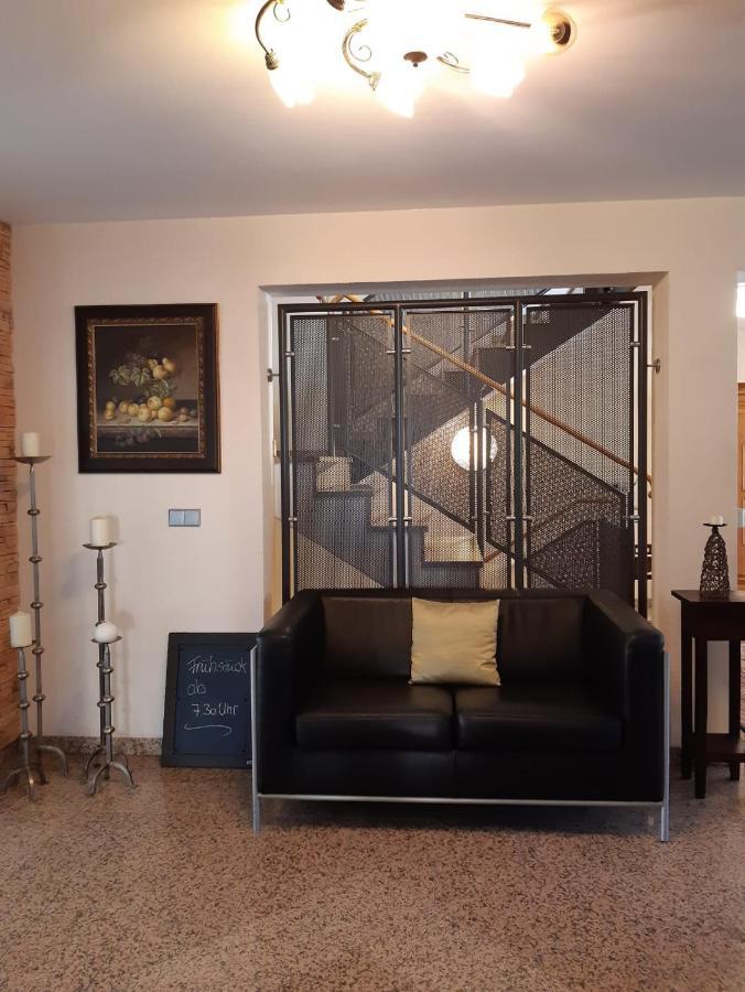 Tunsdorf Landhotel Saar-Mosel מראה חיצוני תמונה